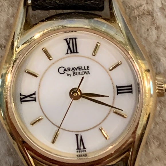 Caravelle Bulova Gold Plated Dress Watch. - Picture 3 of 6